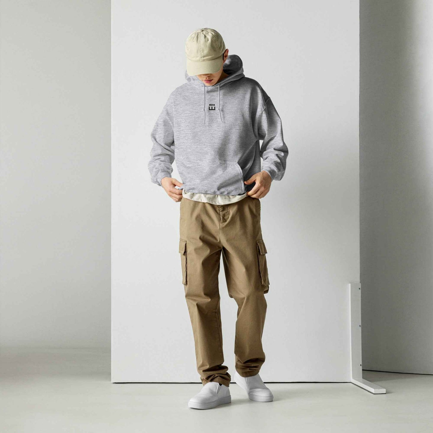 Sheeen Embroidered Hoodie