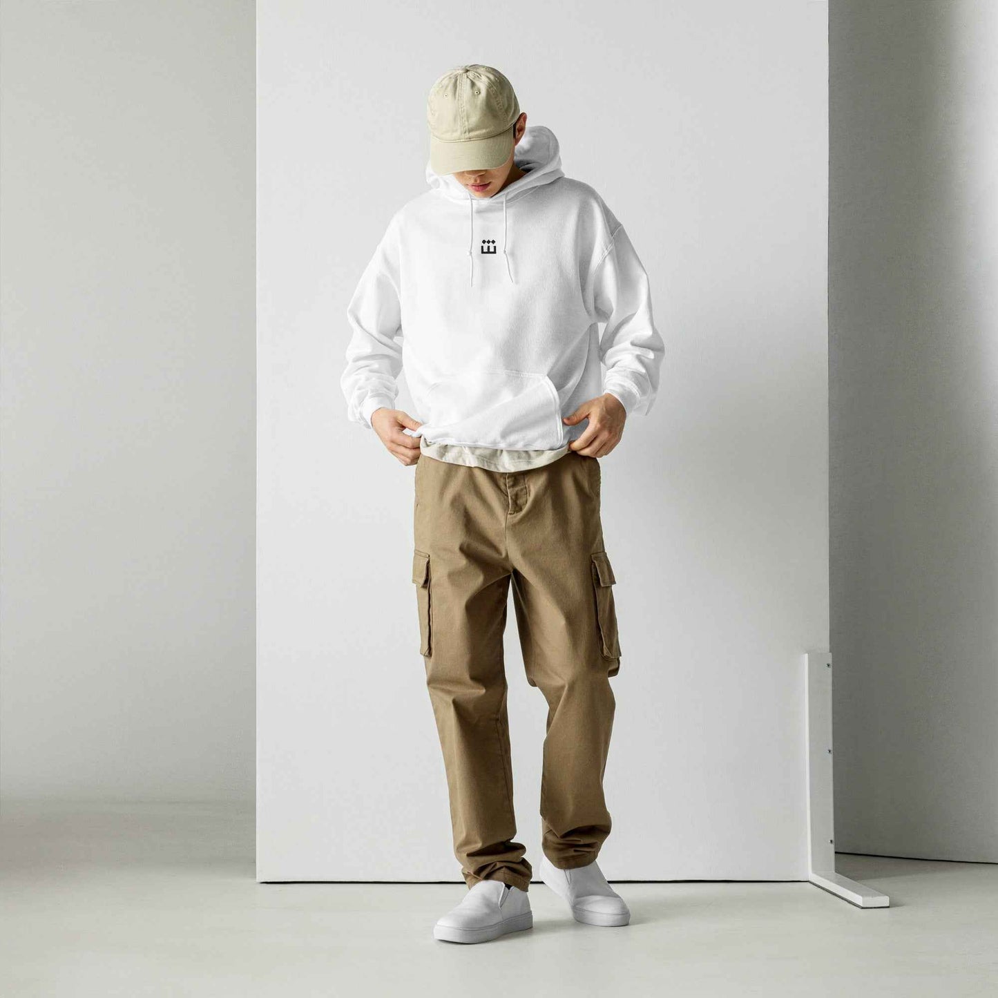 Sheeen Embroidered Hoodie